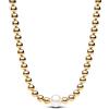 PANDORA Timeless Collier placcato in oro 14k con perla coltivata d'acqua dolce trattata bianca e zirconi cubici trasparenti, Collana Di Pietre Miste