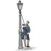 Lladrò LLADRO' Figurina L'Uomo Dei Lampioni 48x14cm Porcellana