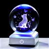 Movdyka Gatto e farfalla in cristallo 3D 8 cm palla statuetta regalo per donne ornamenti per camera con base di luce LED ricordi per gli amanti dei gatti decorazione domestica fermacarte in vetro
