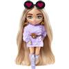 Barbie - Extra Minis Mini Bambola Articolata con Vestito Lilla, Occhiali a Cuore e Morbidi Capelli Biondi, Giocattolo per Bambini 3+ Anni, HGP66