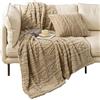 YUSOKI Coperta in pile Sherpa, design elegante 3D, super morbida, comoda e calda, per adolescenti, ragazze, donne, divano, sedia, uomo e ragazzo, idea regalo (marrone chiaro, 127 x 165 cm)