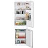 Siemens KI86VNSE0 Iq100 Frigorifero con congelatore da incasso cm. 54 h. 177 - Capacità 267 L - Cerniere dx autoportanti Reversibile - Altezza 177 cm - Classe E - 35 dB - Assorbimento 229 kW - Fast cooling / Super freezing - Low frost