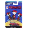 Hot Wheels: Macchinina tematica - Peanuts, rosso