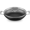 Le Creuset Tegame basso in alluminio antiaderente con coperchio vetro, diameter 28 cm, per per tutte le fonti di calore, induzione incluso, Nero, 51107280010502