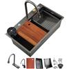 Generic Lavello a Cascata In Acciaio Inox Nero, Multifunzionale Lavello Da Lavoro a Una Vasca Grande Con Rubinetto Estraibile a 360°, Tagliere, Sifone e Set Di Scarico - Lavello Moderno Per Cucina e Bar(Black