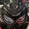 Resin Bike Adesivi Moto Compatibile con Africa Twin 2024-2025 Black. Protezione Cupolino Frontale da Urti e Graffi. Adesivi Resinati con Effetto 3D Made in Italy