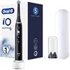 Oral-B iO Series - Spazzolino da denti elettrico ricaricabile con 1 manico intelligente, colore nero, 1 spazzola e 1 custodia da viaggio Premium in omaggio