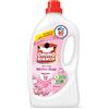 Omino Bianco - Detersivo Lavatrice Liquido, 60 Lavaggi, Rispetta Colori e Tessuti, Fresco Profumo di Ninfea Rosa, 2400 ml