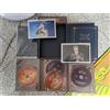 BTS MAGIC SHOP 5° modello Bluray + fotolibro + cartolina olografica SET RM J-...