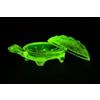 BIJOUX COMPONENTS Unique uranium glass made a mano - Vaso con un tappo - Turtle, Czech Bohemian Glass, 1 pezzo