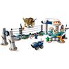 LEGO Jurassic World L'assalto del Triceratopo, Dinosauro Giocattolo con 4 Minifigure, Buggy e Giostra dell'Egg Spinner, 75937