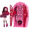 Monster High Segreti da Brivido - Draculaura e I misteri in Giardino, set con bambola e guardaroba, 19 accessori e abiti per il tea party inclusi, giocattolo per bambini, 4+ anni, HYT72