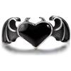 GTHIC Anello in acciaio inossidabile gotico con diavolo pipistrello cuore nero con ala per donna Anello vintage con demone amore dichiarazione gioielli con mignolo taglia USA 7