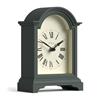 Jones Clocks® Bistro Orologio a camino | Piccolo orologio classico a arco superiore a carrozza | Verde | Stile classico contemporaneo per caminetto, scrivania, tavolo, mensola e comodino