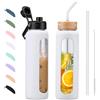 BLUEGO Borraccia Vetro 900ml con 2 Coperchi e Cannuccia, Sportiva Bottiglia d'Acqua con Custodia in Silicone e Indicatori di Tempo, Senza BPA, Bianco
