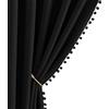 NICETOWN Tende oscuranti a 2 pannelli, con tasca per asta, colore nero corvino con pompon, tende isolate termicamente in stile bohémien, per sala giochi, cucina, stanza dei bambini, 106,7 cm di