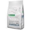 Nature's Protection Superior Care White Dog Adult Small e Mini con Pesce Bianco Mantello Bianco White Coat 1,5kg