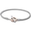 PANDORA Signature Bracciale a moschettone con logo a T bicolore in argento sterling e placcato in oro rosa 14k, 16