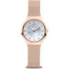 BERING Solar 14427-366 Orologio da polso da donna, cassa in acciaio inossidabile color oro rosa da 27 mm e quadrante bianco, cinturino in maglia milanese, vetro zaffiro, 5 ATM