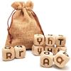 Generic Set di 10 dadi creativi in legno da 20 mm, con 26 lettere maiuscole e 26 lettere minuscole incise su diversi dadi per insegnamento e visualizzazione