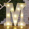 BESCH Lettera maiuscola decorativa in plastica luminosa 22 cm (M) per la decorazione della casa con luci a LED bianche