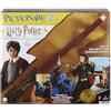 Mattel Games, Pictionary Air Harry Potter - Gioco per disegnare in aria con la penna a forma di bacchetta magica, 112 carte double-face con parole da indovinare, 8+ anni, Versione Italiana, HDC63