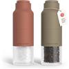 LARS NYSØM Set di Macina Sale e Pepe Set - Macinasale e Macinapepe Manuale | Set di Macinini per Sale e Pepe in Acciaio Inox con Macina Regolabile - Macinino per Pepe e Sale Manuale - Bottiglia Design