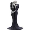Nemesis Now Eternal Embrace, statuetta in resina dipinta a mano, 24 cm, ideale come regalo di matrimonio, in stile gotico, con scheletro, in resina di alta qualità, dipinta a mano, colore: bianco e