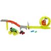 Hot Wheels (TG. 1 B) Hot Wheels Monster Trucks - Sfida, Carica e Insegui, set pista con 2 t