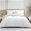 Simply Amelia Set di copripiumino per letto matrimoniale, in microfibra spazzolata di alta qualità, a righe satinate, con federe, ipoallergenico ultra morbido in microfibra (bianco, 200 x 200 cm)