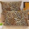 PETTI Artigiani Italiani - Coppia di Federe Cuscino 40x70 cm in Microfibra, Cuscini Arredo Camera da Letto, Divano, Salotto, Set 2 Fodere Copricuscino, Federa Animalier Arancio, 100% Made in Italy