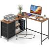 GYMAX Scrivania ad Angolo Computer con 2 Spina USB, 140 x 105 x 75 cm Scrivania per Ufficio Convertibile con Cassetti e Ripiani, Scrivania Angolare Reversibile (Legno)