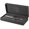 Parker Sonnet Penna a Sfera | Laccata Premium Metal & Red con finiture cromate | Punta medio con ricarica inchiostro nero | Confezione regalo