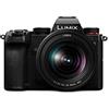 Panasonic Lumix DC-S5KE-K Full Frame Mirrorless Macchina Fotografica, Sensore CMOS 24.2MP ISO Dual Native, Dual Image Stabilizer 5 Assi, Video 10bit 60/50p, Incluso Obiettivo Lumix S, Nero, S5, Con Lente 20-60 mm