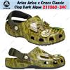 Crocs Zoccolo classico Ariete Arise x Crocs alghe scure 211060-3AC taglia unisex