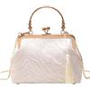 YYW Pochette da sera da donna borsa floreale con perle borsa da sposa vintage elegante borsa a tracolla per matrimonio sposa Parites Prom, Striscia bianca, 22x9x15cm(8.66L x 3.54W x 5.91H)