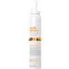 milk_shake Moisture & More Whipped Cream 200ml - mousse idratante senza risciacquo capelli secchi