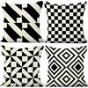 Aoihrraan Fodere per Cuscini Set di 4, Geometrici In Bianco E Nero Minimalista Simmetrico Morbido Peluche Corto Quadrato Federa per Divano Camera da Letto Auto Sedia Casa Decoro 40x40cm