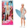 Barbie il film - ken giorno perfetto, bambola con completo da spiaggia a righe rosa e verde pastello, tavola da surf e sneakers