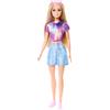 Barbie - malibu, bambola con outfit rimovibile e accessori inclusi, look ispirato alla serie barbie mysteries: beach detectives
