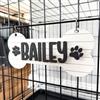 Bykiyevm Targhetta personalizzata per gabbia per cani, targhetta con nome per cuccia per cani, targhetta per animali domestici, accessorio regalo per gli amanti degli animali domestici (stile 1)