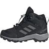 adidas Terrex Mid Gore-Tex Hiking Shoes Kids, Scarpe da Trekking, Core Black/Grey Three/Core Black, 22 EU