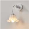MESOVFCA Applique da parete a forma di fiore bianco per camera da letto, lampada da parete moderna in vetro di latte nordico, lampada da parete floreale verde, lampada da comodino, corridoio, soggiorno, stile