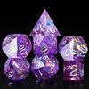 DNDND Set di 7 dadi a bordo affilato, fatti a mano, con custodia regalo, per DND Dungeon e Dragon Game (viola con numero argento)