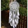 EasyBravo - Acchiappasogni grande in stile bohémien con piume bianche, in macramè, decorazione vintage da parete per casa e matrimoni, cerchio diametro 30 cm, lunghezza 80 cm (bianco)