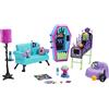 Monster High - Sala Studio, Playset con 2 mostramici e mobili per la casa delle bambole, 15+ accessori a tema e distributore automatico funzionante inclusi, giocattolo per bambini, 4+ anni, HRP57