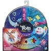 DREAMWORKS TROLLS TROLLS DREAMWORKS Tiny Dancers Greatest Hits, 6 figure da collezione, collana, 2 braccialetti e altro ancora - Giocattolo ispirato World Tour