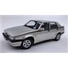 Triple 9 ALFA ROMEO 75 1988 SILVER METALLIC 1:18 Triple 9 Auto Stradali Modellino Nuovo