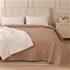 Caritex Copriletto Trapuntato Santorini per Letto Una Piazza e Mezza, in Microfibra, Bicolore e Reversibile - Trapuntino per Primavera e Autunno - 210x260 cm M608 [Beige - Panna]