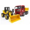 BRUDER SPIELWAREN Camion MAN TGA con Escavatore Bruder, Autocarro Ribaltabile, Pala Gommata Articolata, Giocattolo da Giardino, Scala 1:16